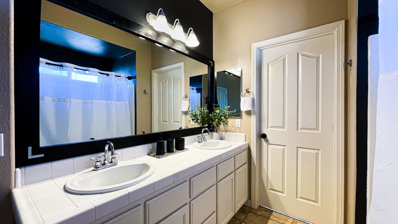 Photo of Bathroom in Salinas