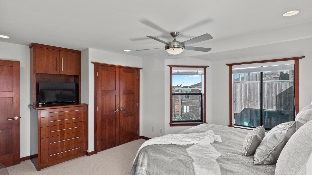 Photo of Bedroom in Monterey