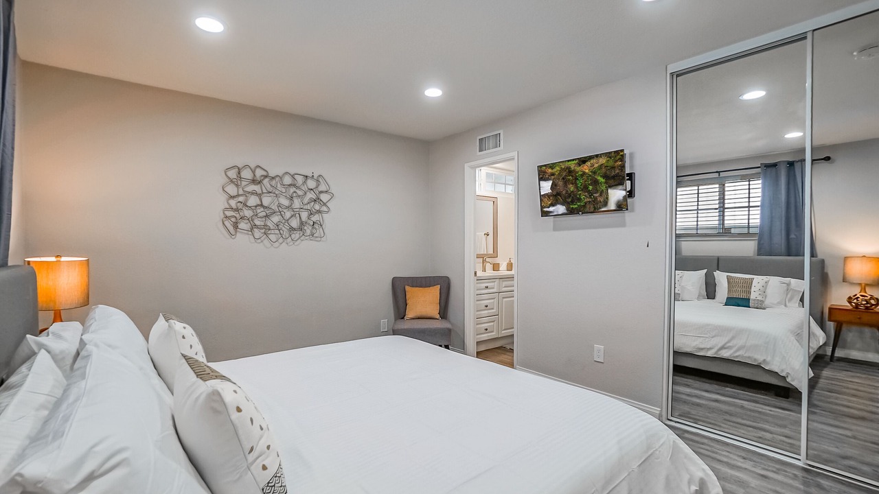 Photo of Bedroom in Hermosa Village