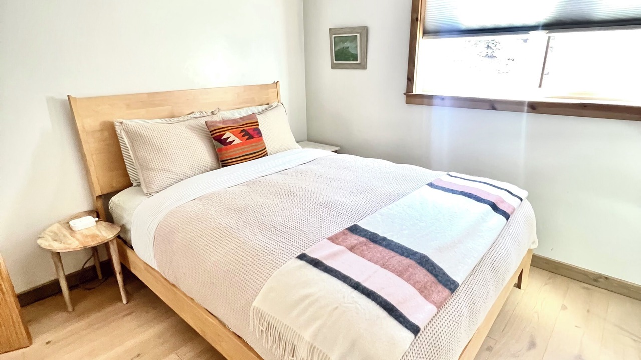 Photo of Bedroom in Angora Highlands