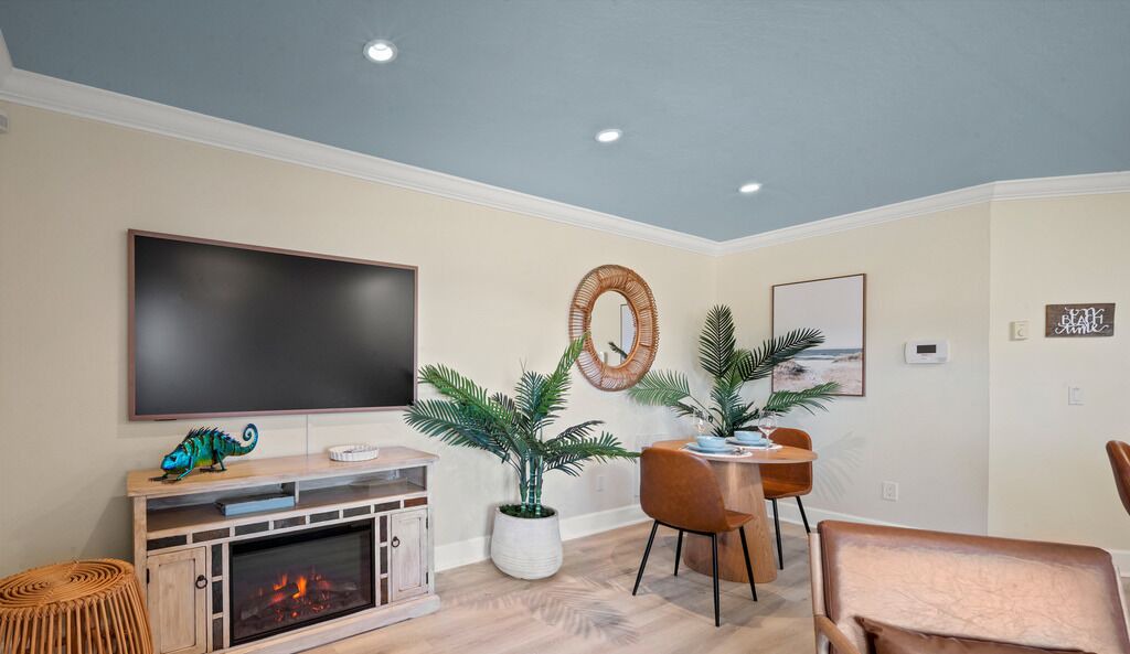 Photo of Livingroom in Monterey