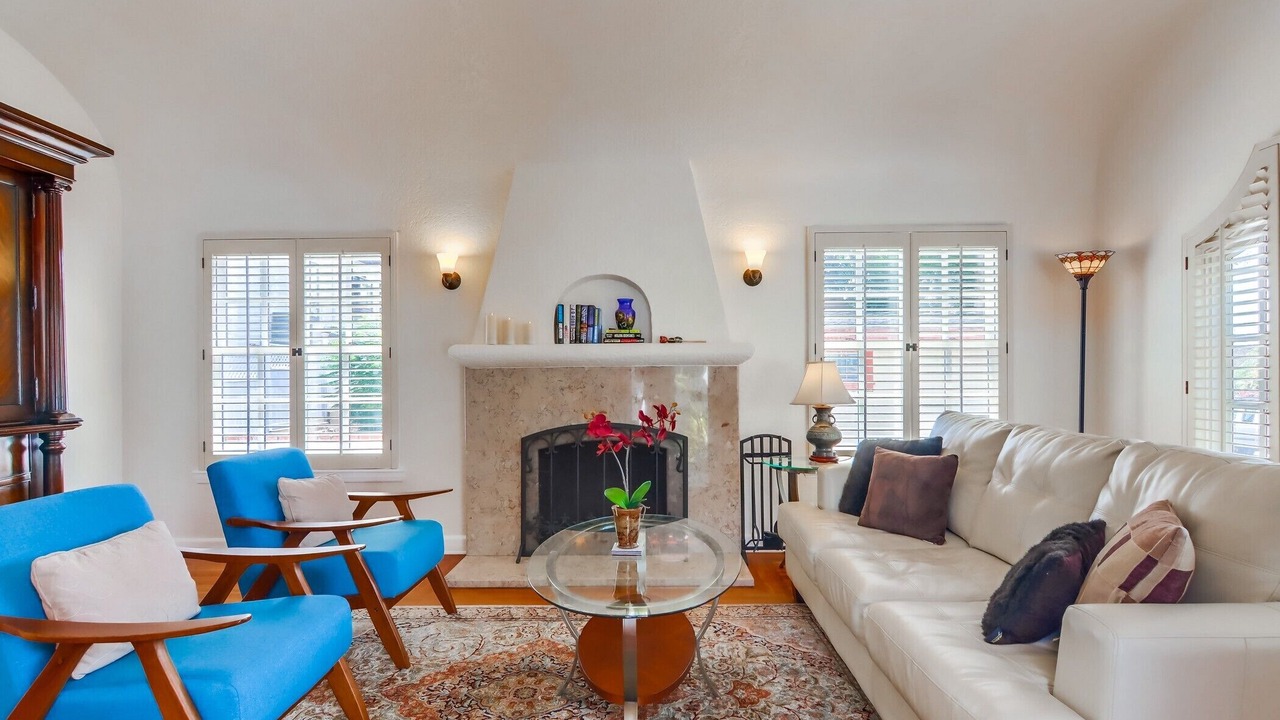 Photo of Livingroom in Old Town
