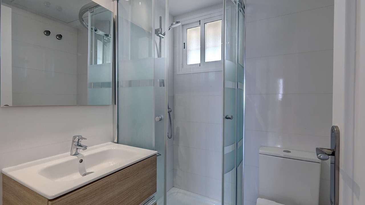Photo of Bathroom in New Golden Mile