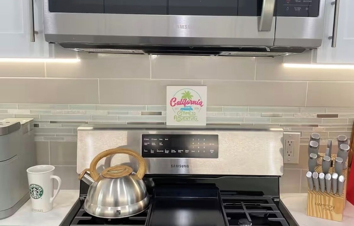 Photo of Kitchen in West Los Angeles