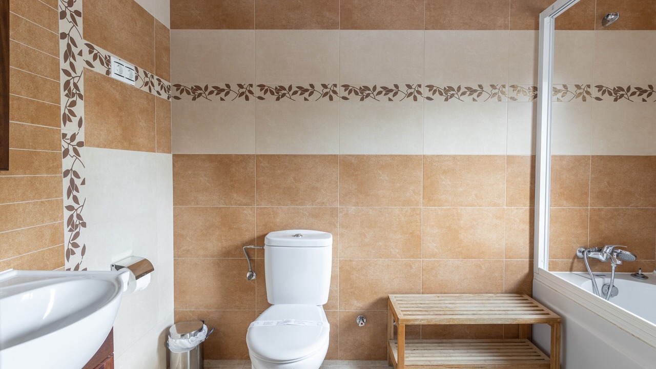 Photo of Bathroom in Arenas