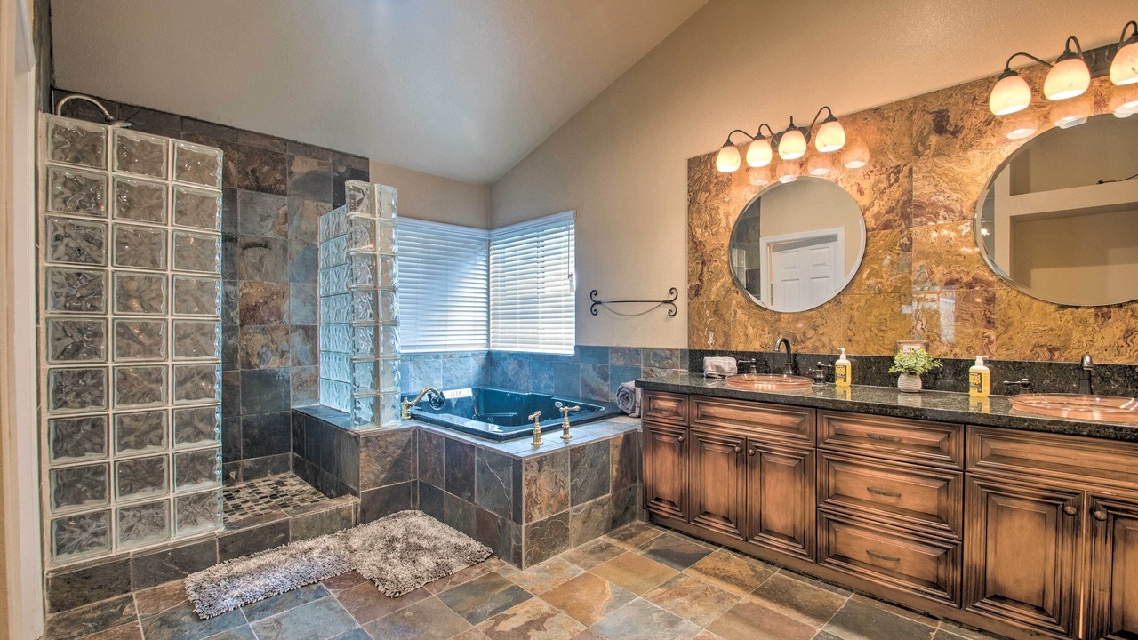Photo of Bathroom in Pine Mountain Club