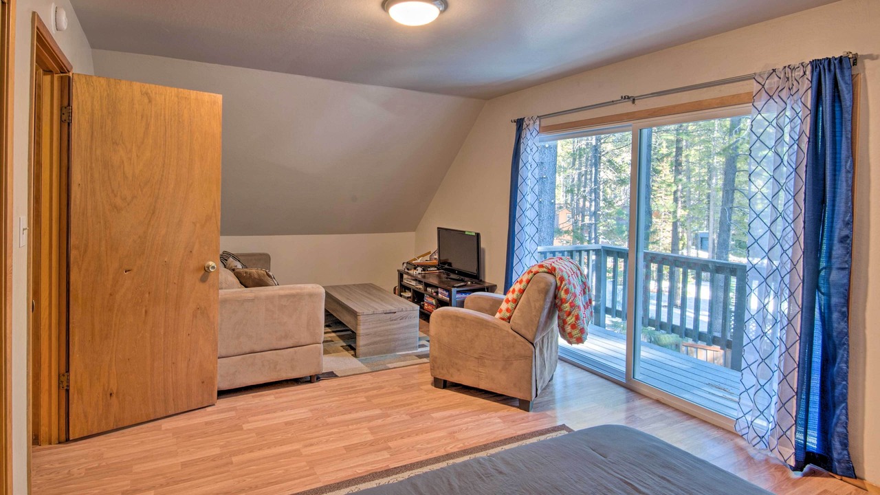 Photo of Livingroom in Tahoe Paradise