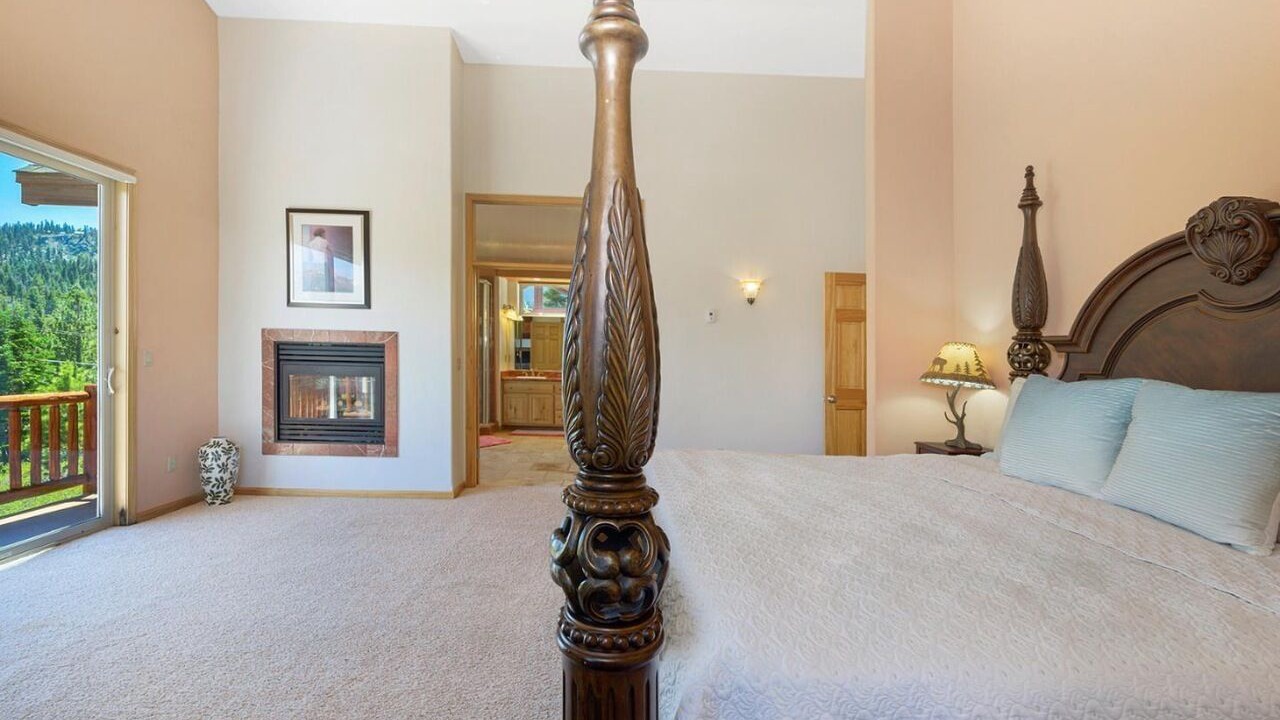 Photo of Bedroom in North Upper Truckee
