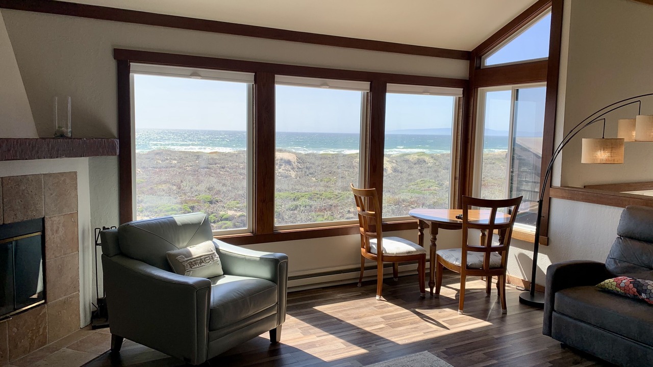 Photo of Livingroom in Castroville