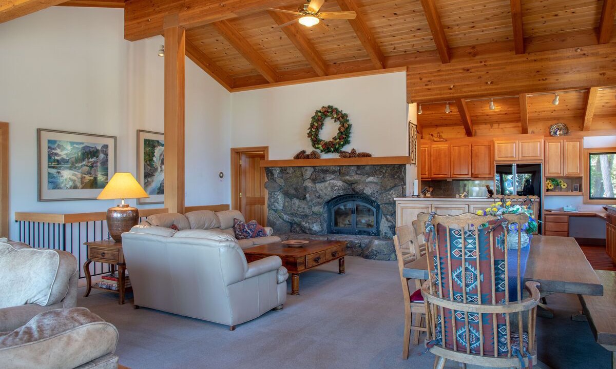 Photo of Livingroom in Lake Forest