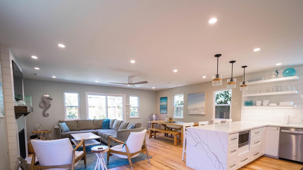 Photo of Bedroom in Opal Cliffs