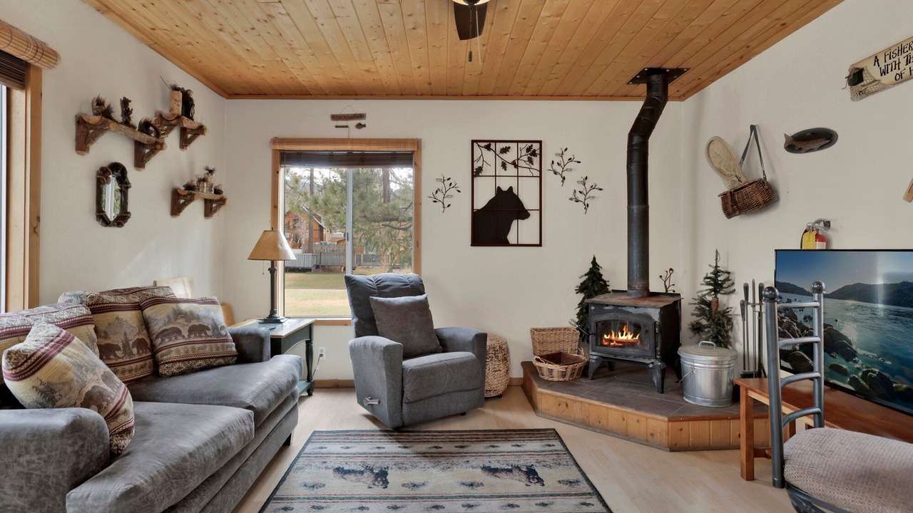 Photo of Livingroom in Big Bear Lake