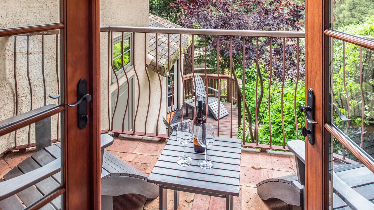 Photo of Patio Balcony in Northwest Carmel