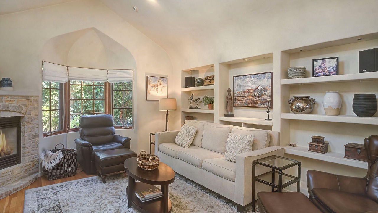 Photo of Bedroom in Northwest Carmel