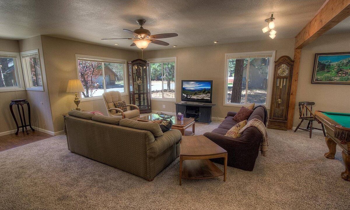 Photo of Bedroom in Tahoe Island