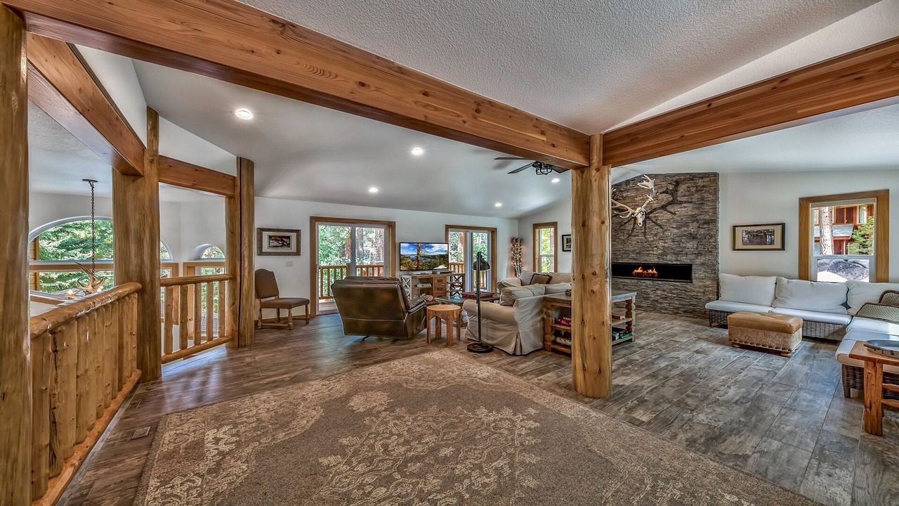 Photo of Livingroom in Skyland