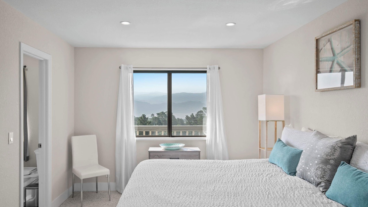 Photo of Bedroom in Northeast Carmel