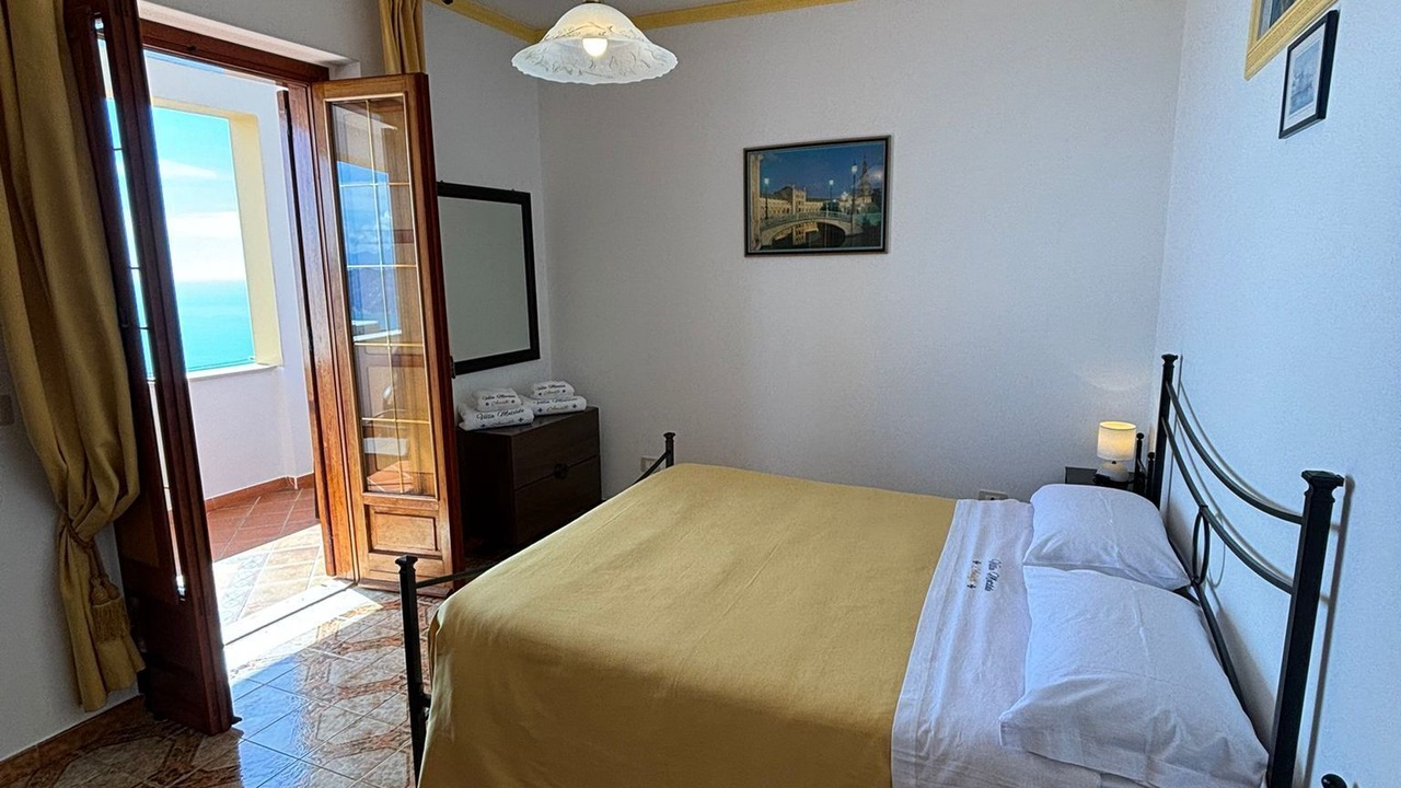 Photo of Bedroom in Pogerola