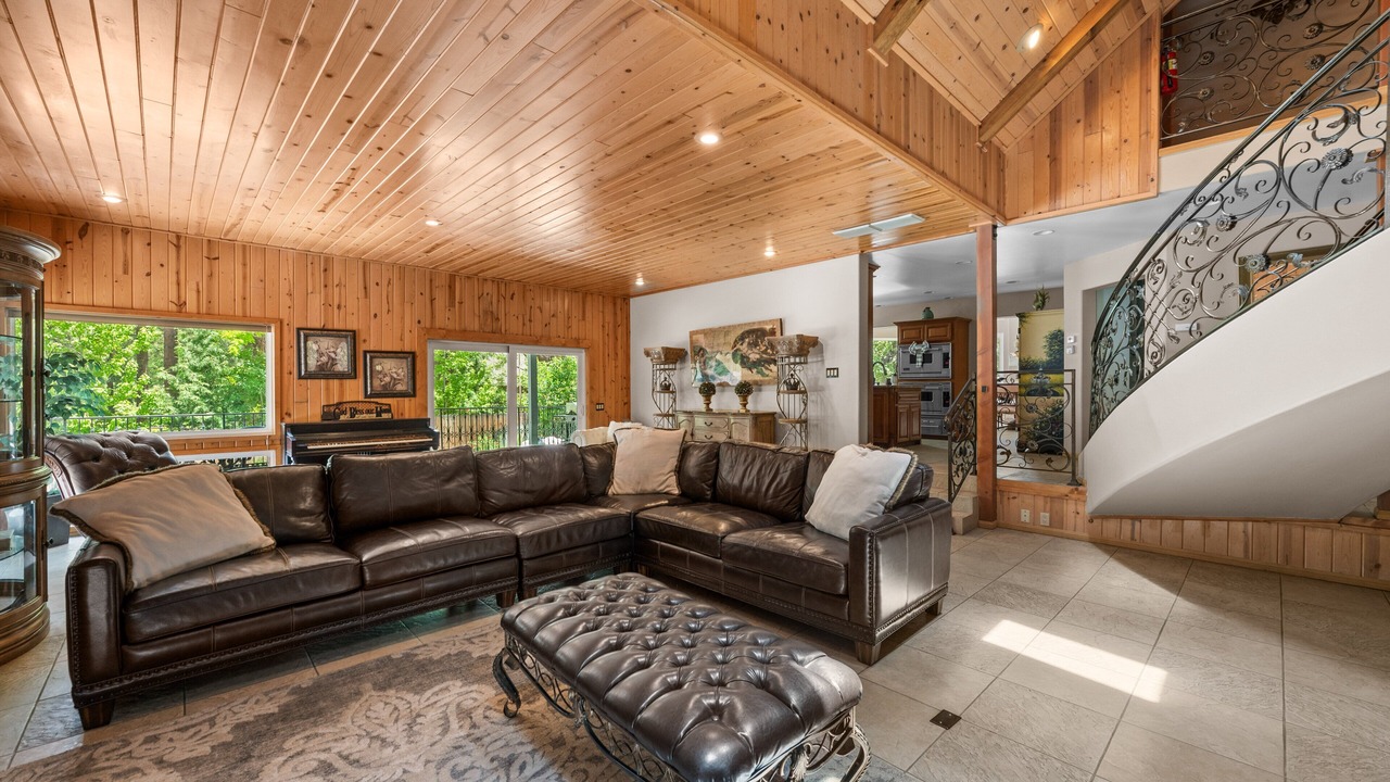 Photo of Livingroom in Big Bear Lake