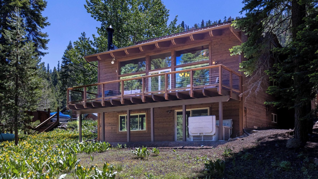 Photo of Outdoor in Alpine Meadows