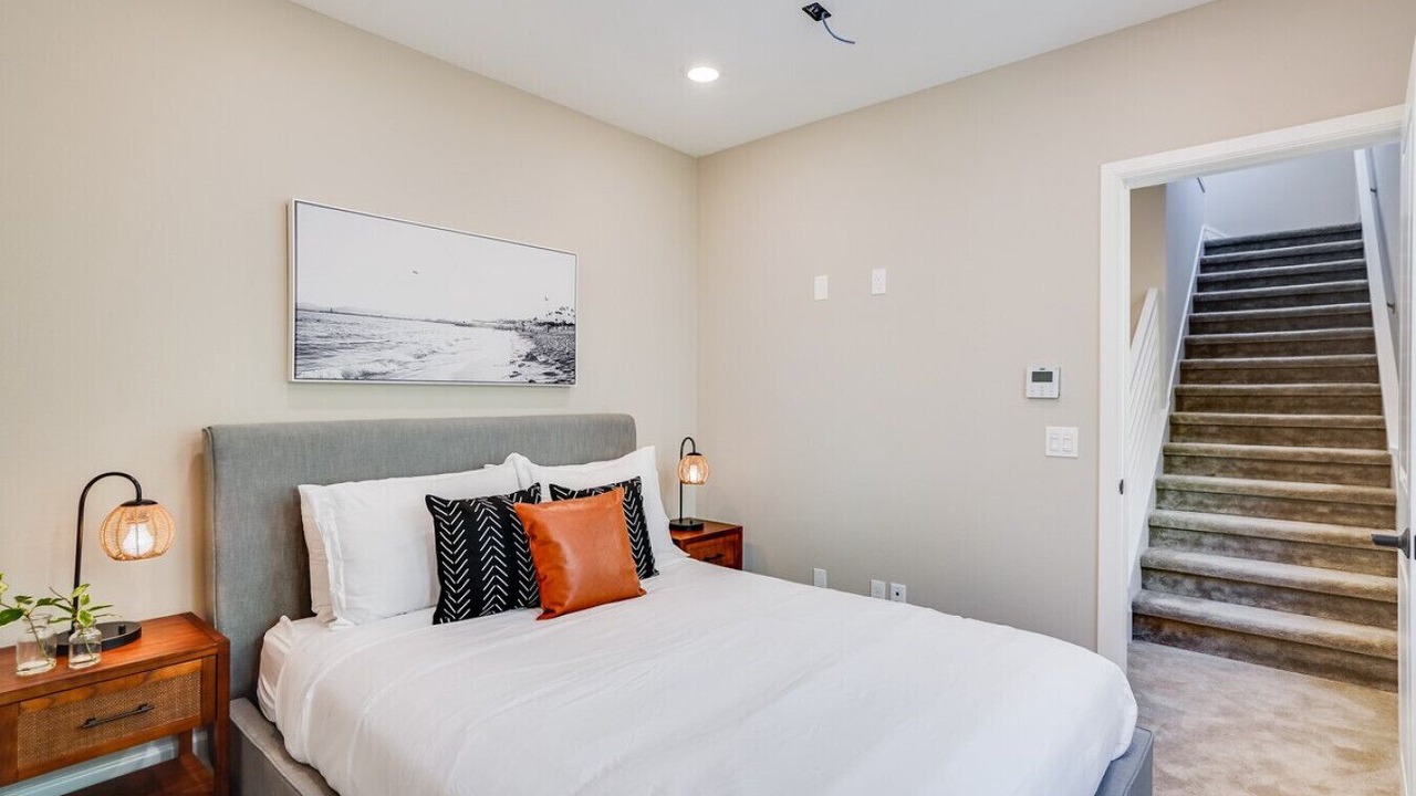 Photo of Bedroom in Mission Beach