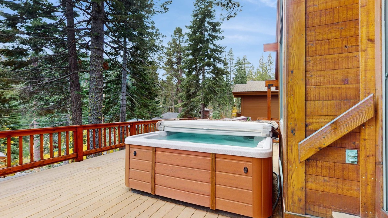 Photo of Outdoor in Alpine Meadows