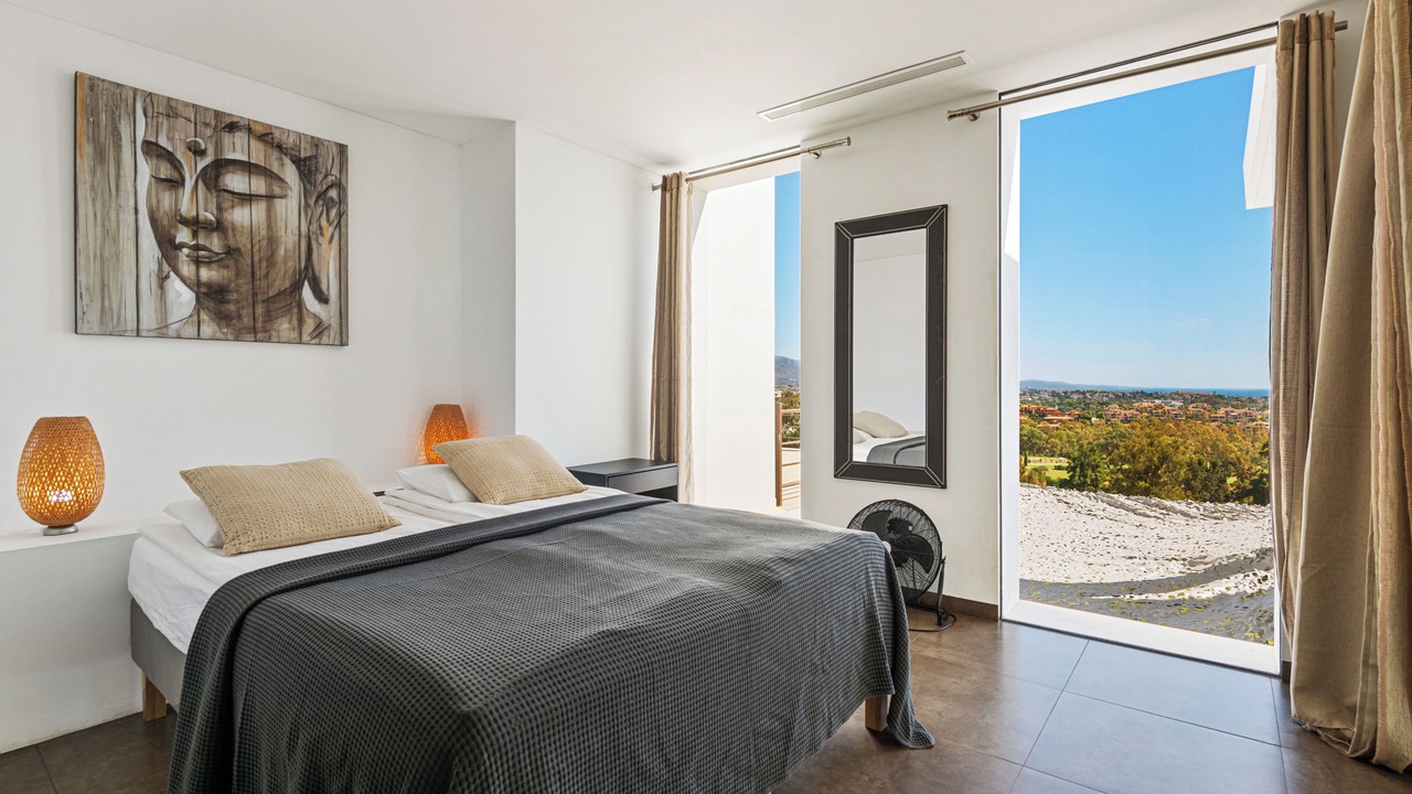 Photo of Bedroom in New Golden Mile