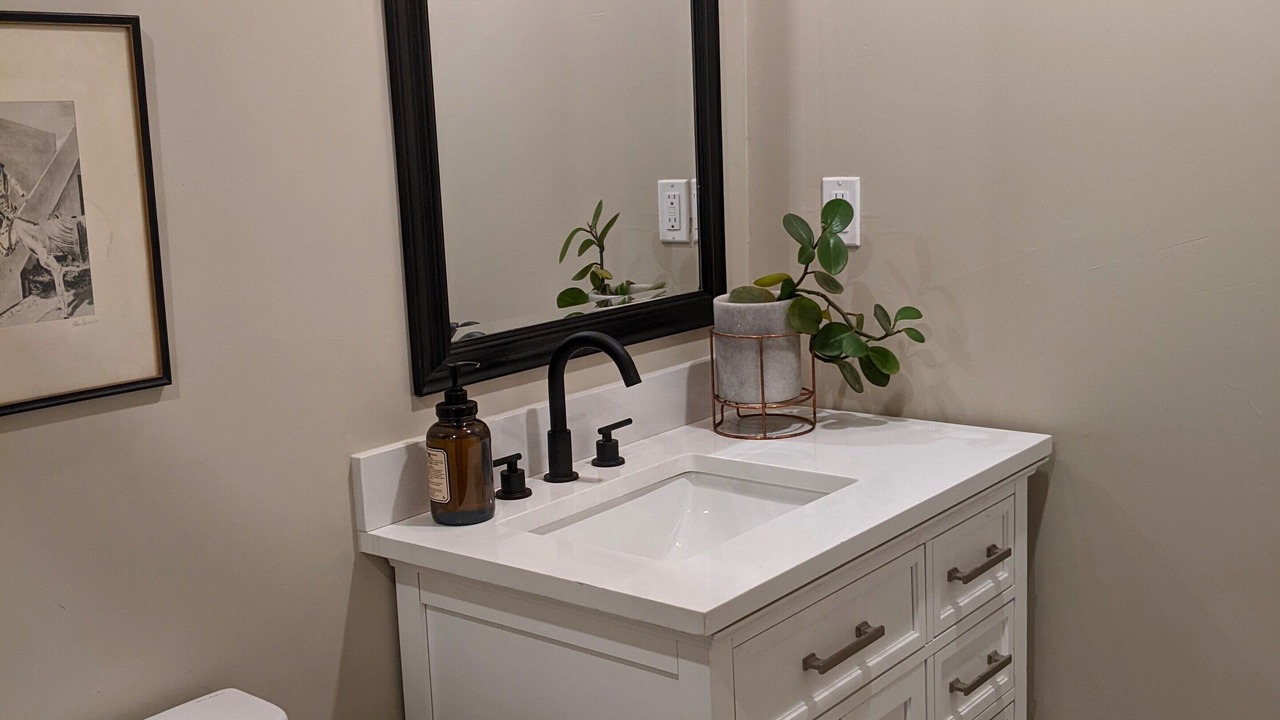 Photo of Bathroom in Lincoln Acres