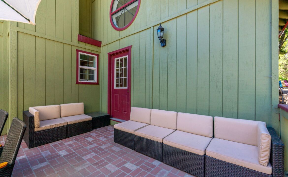 Photo of Patio Balcony in Twin Peaks