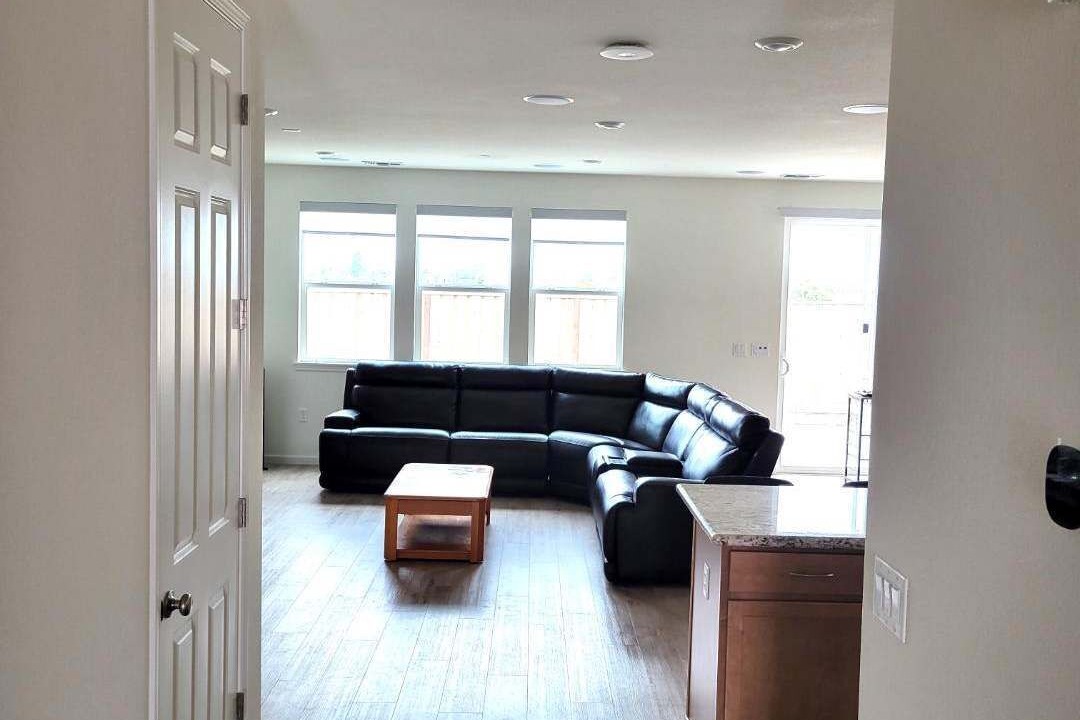 Photo of Livingroom in Hollister