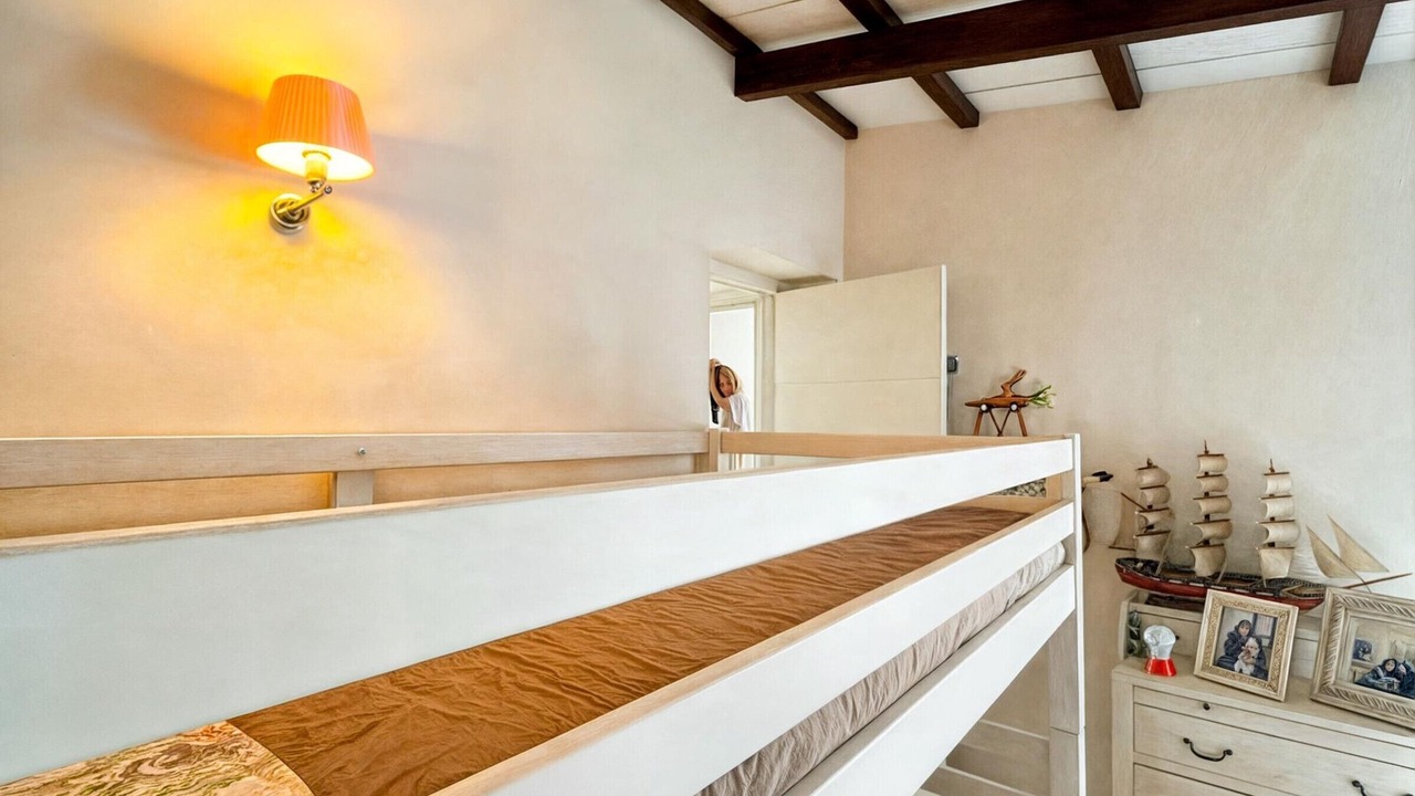 Photo of Bedroom in New Golden Mile