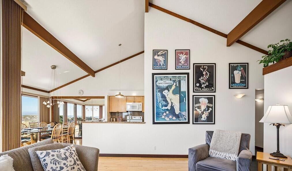 Photo of Livingroom in Castroville