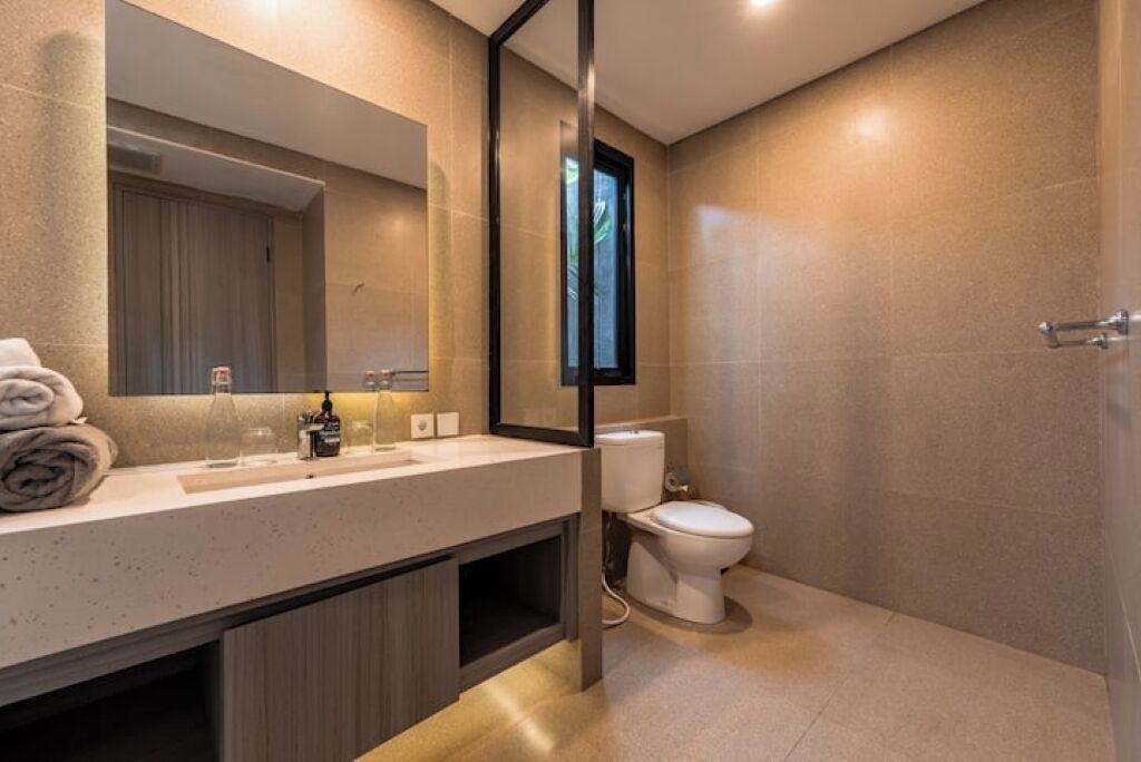 Photo of Bathroom in Petulu