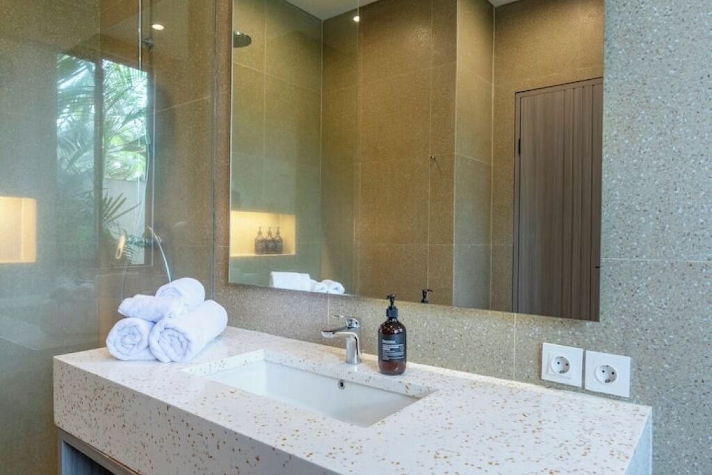 Photo of Bathroom in Petulu