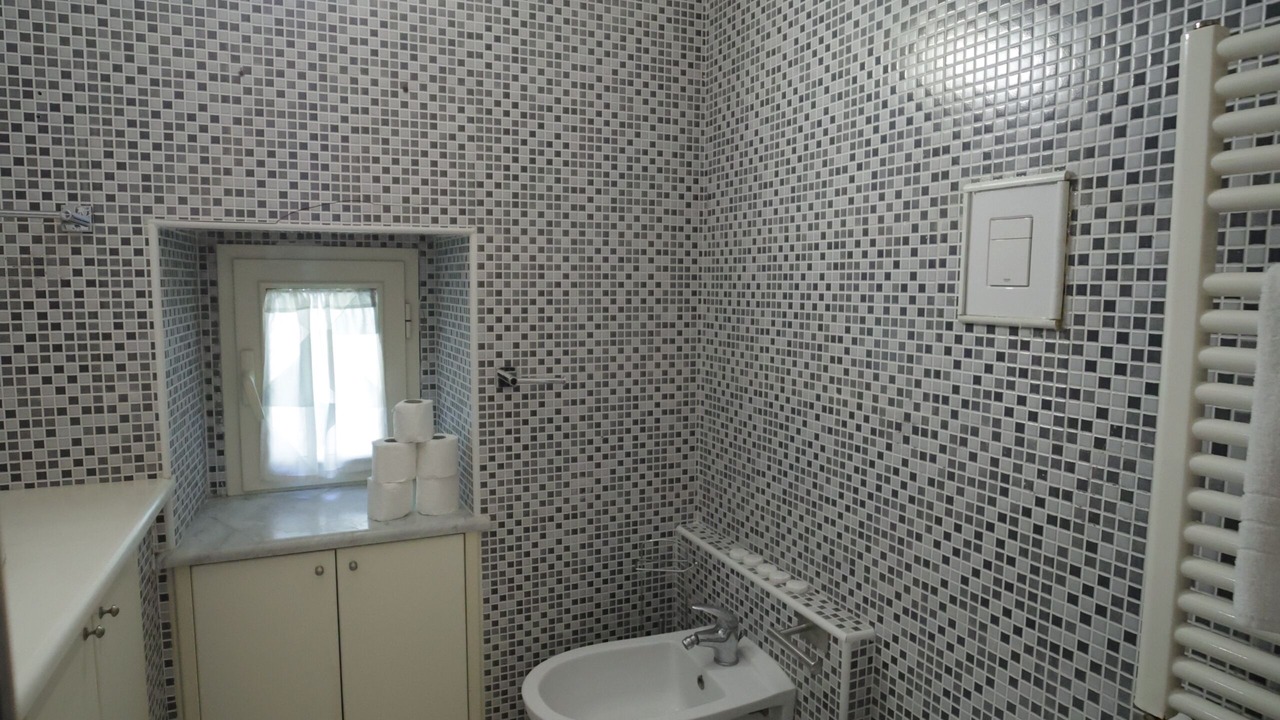 Photo of Bathroom in Chiaia