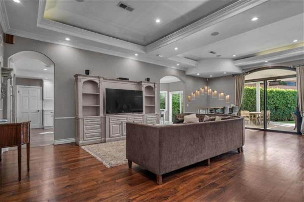 Photo of Livingroom in Sawtelle