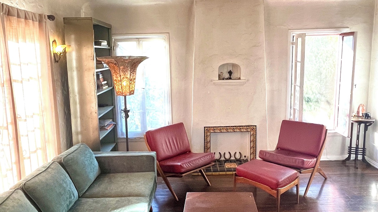 Photo of Livingroom in Silver Lake