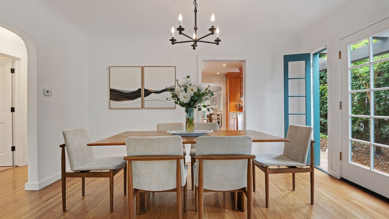 Photo of Bedroom in Oak Park