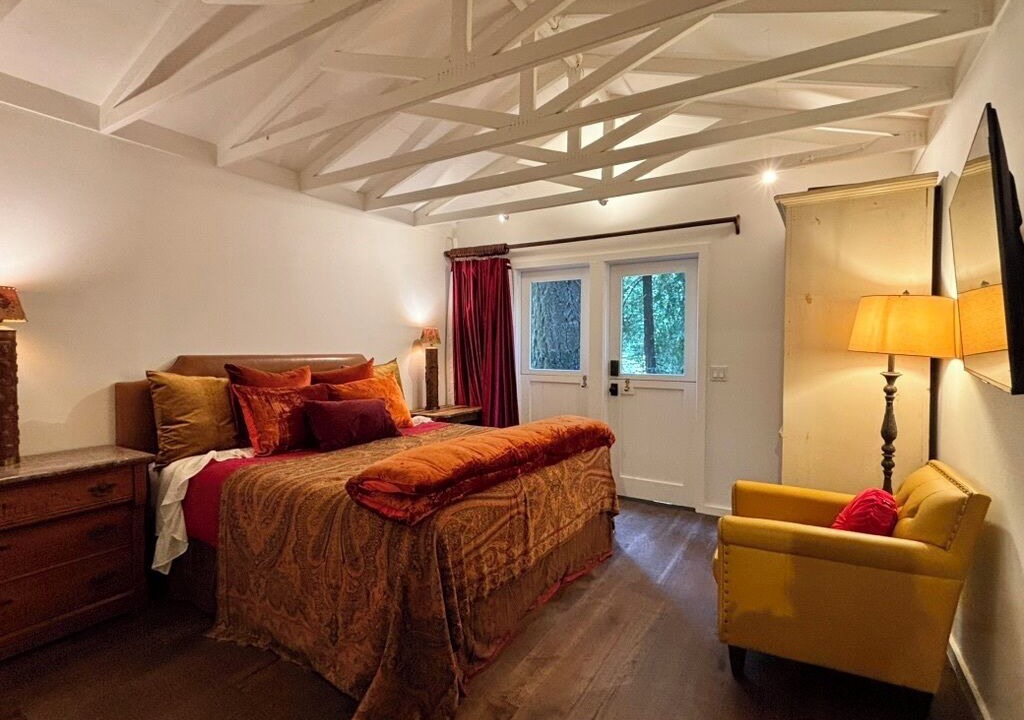Photo of Bedroom in Santa Rosa