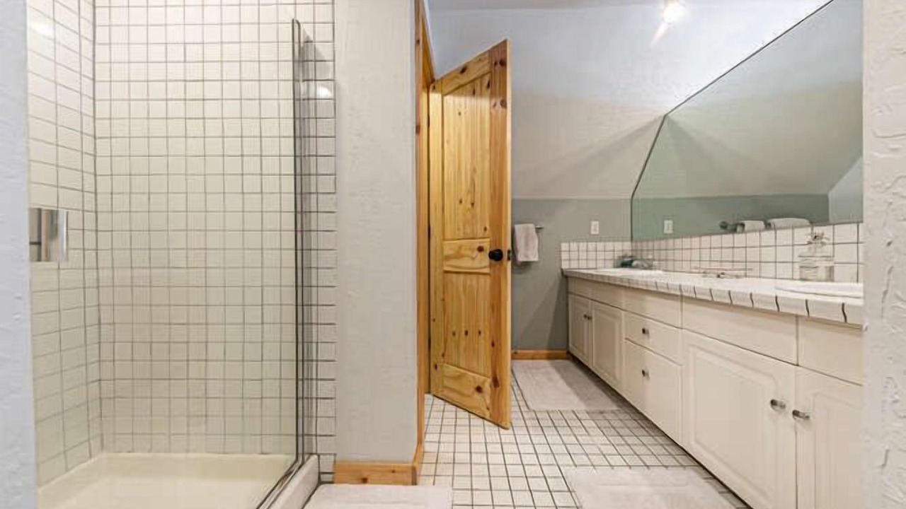 Photo of Bathroom in Tahoe Pines