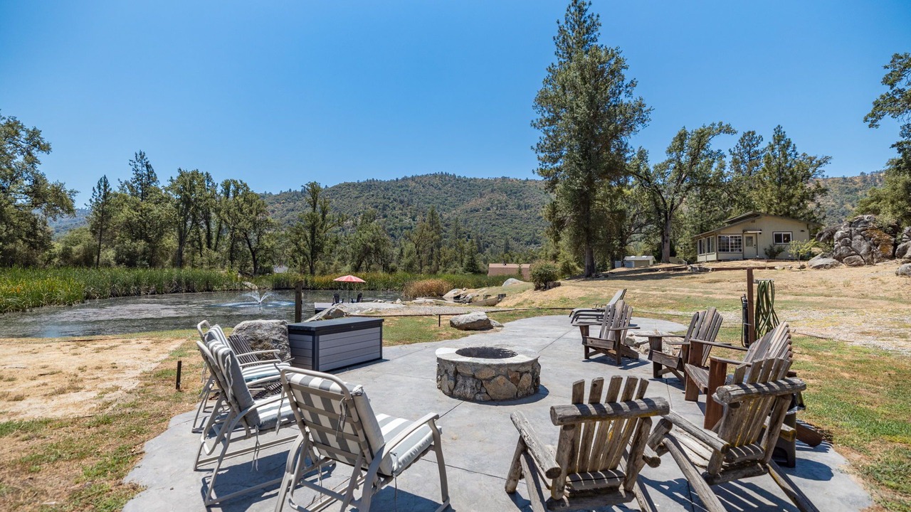 Photo of Patio Balcony in Oakhurst