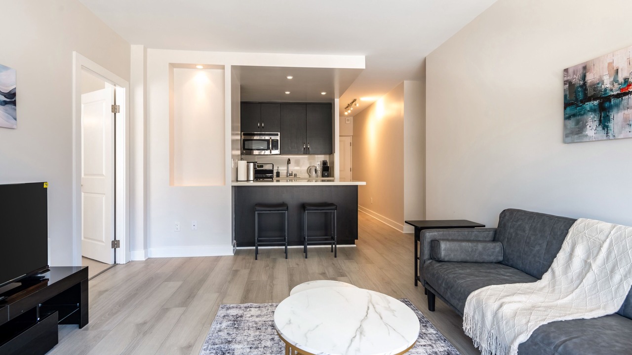 Photo of Livingroom in Lower Nob Hill