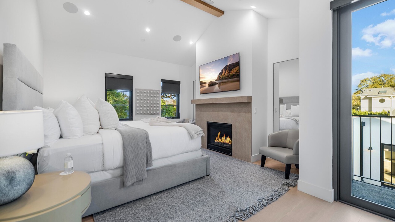 Photo of Bedroom in Studio City