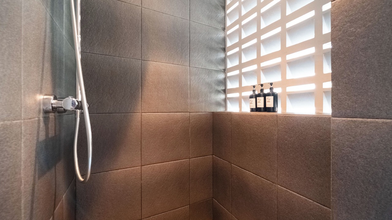 Photo of Bathroom in Kedewatan