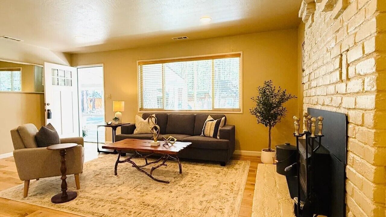 Photo of Livingroom in Bijou Pines