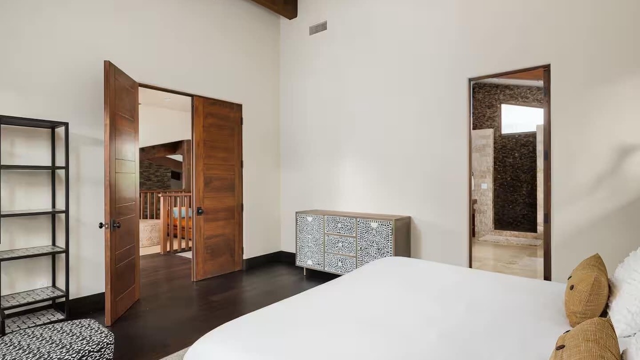 Photo of Bedroom in Lake Hodges