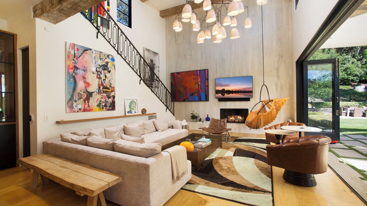 Photo of Livingroom in Eastern Malibu