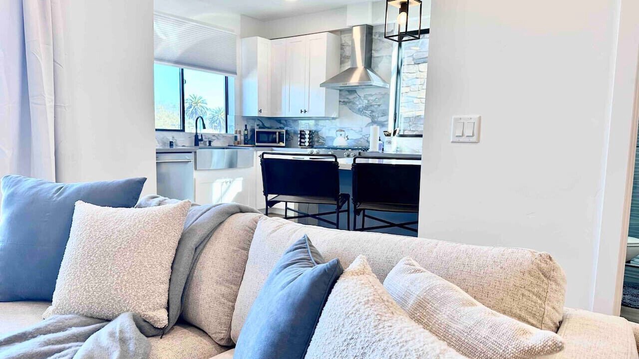 Photo of Livingroom in Townsite