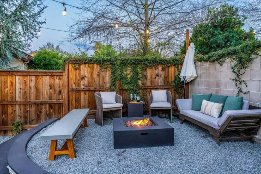 Photo of Outdoor in Raisin
