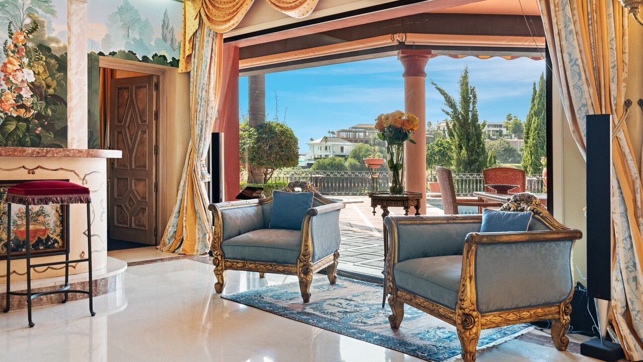 Photo of Livingroom in New Golden Mile